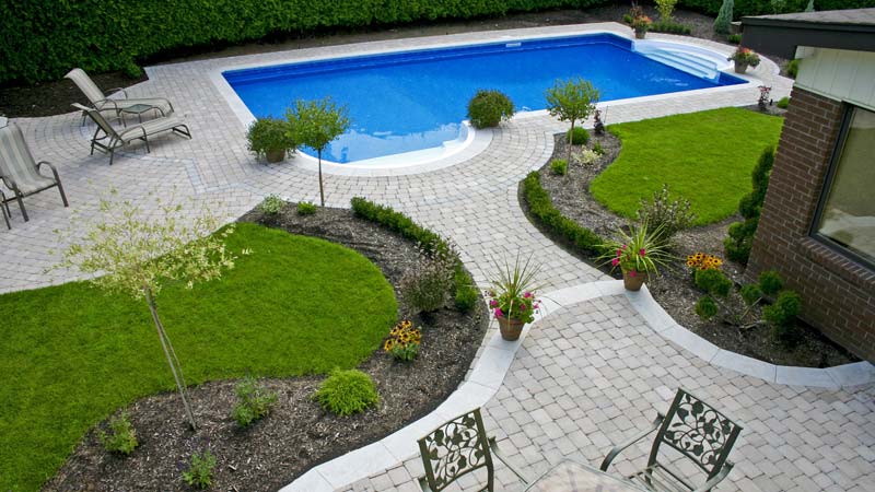 Photo courtesy Roger Willis Contracting Ltd. An interlock concrete paver patio.