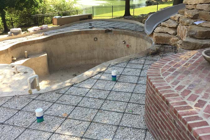 Building a pool with multiple entertainment centres
