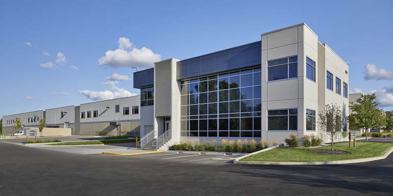 Photo courtesy Tony Frederick Photography Automatic Pool Covers’ (APC’s) new 3716-m2 (40,000-sf) facility is the company’s second expansion in the past five years. Pool cover