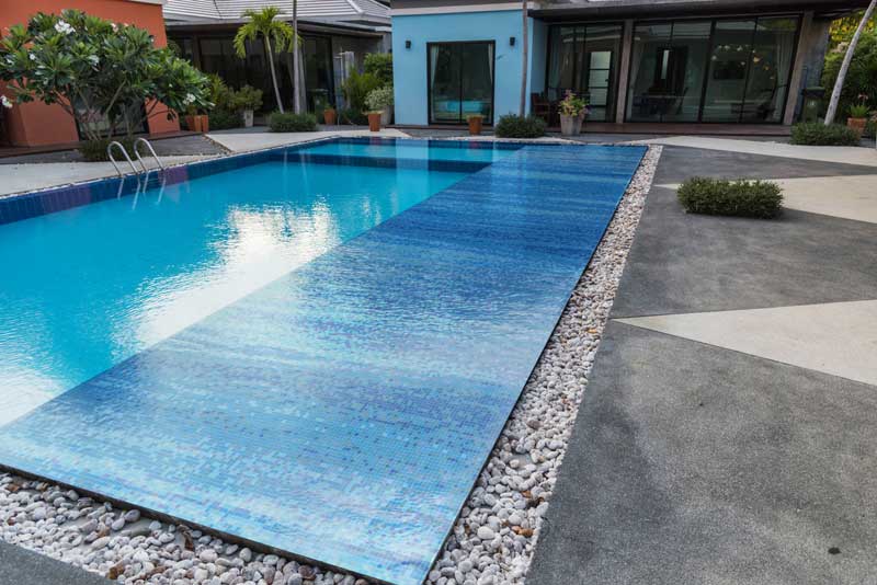 Photo courtesy Artaic Changing the architecture of the pool is au courant and has ushered in a rise of requests for built-in features like sun shelves and waterfalls.